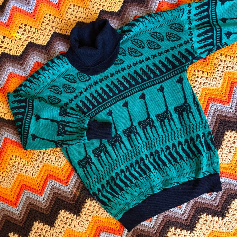 Vintage 80s giraffe turtleneck sweater